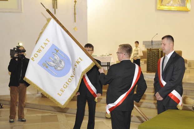 Sztandar Powiatowej Izby Gospodarczej
