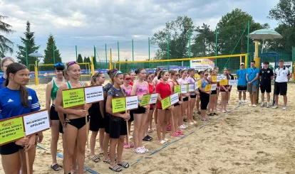 Mistrzynie Polski w siatkówce plażowej dziewcząt z Gminy Nieporęt