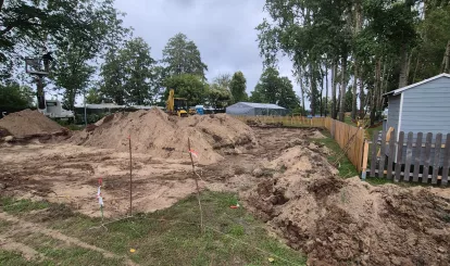 Ruszyła budowa boiska do padla i minigolfa - zdjęcia z września 2026 r.
