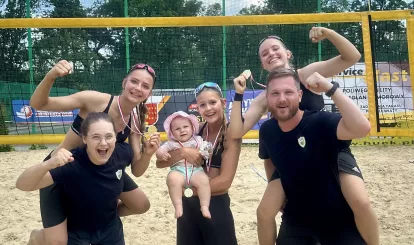 Mistrzynie Polski w siatkówce plażowej dziewcząt z Gminy Nieporęt