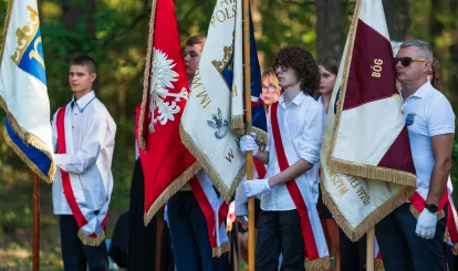 Uroczystości z okazji 106. rocznicy Bitwy Warszawskiej przy pomniku 28. Pułku Strzelców Kaniowskich w Wólce Radzymińskiej – wspólnie oddaliśmy hołd bohaterom - fot. Olo Wąsik