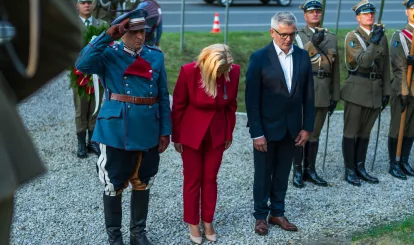 Uroczystości z okazji 106. rocznicy Bitwy Warszawskiej przy pomniku 28. Pułku Strzelców Kaniowskich w Wólce Radzymińskiej – wspólnie oddaliśmy hołd bohaterom - fot. Olo Wąsik