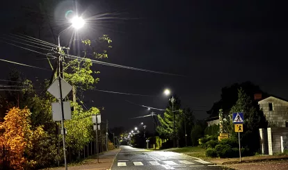 Energooszczędne latarnie na ulicy Szkolnej w Izabelinie